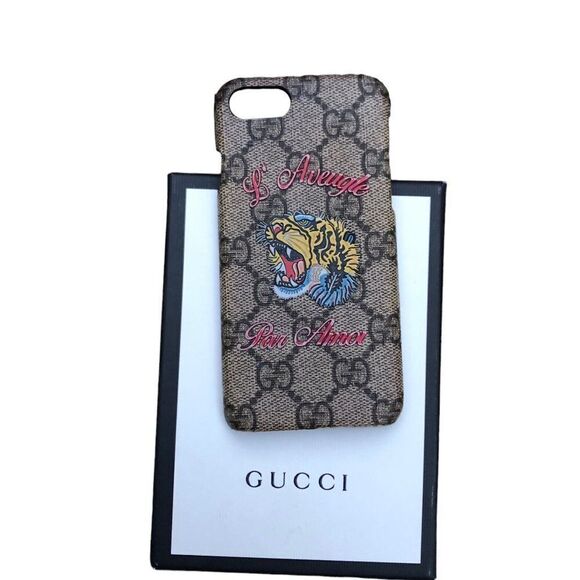 Authentic Gucci Iphone Case Supreme GG Tiger 7/8 Beige FOR IPHONE 7 AND 8 ONLY - Picture 4 of 15